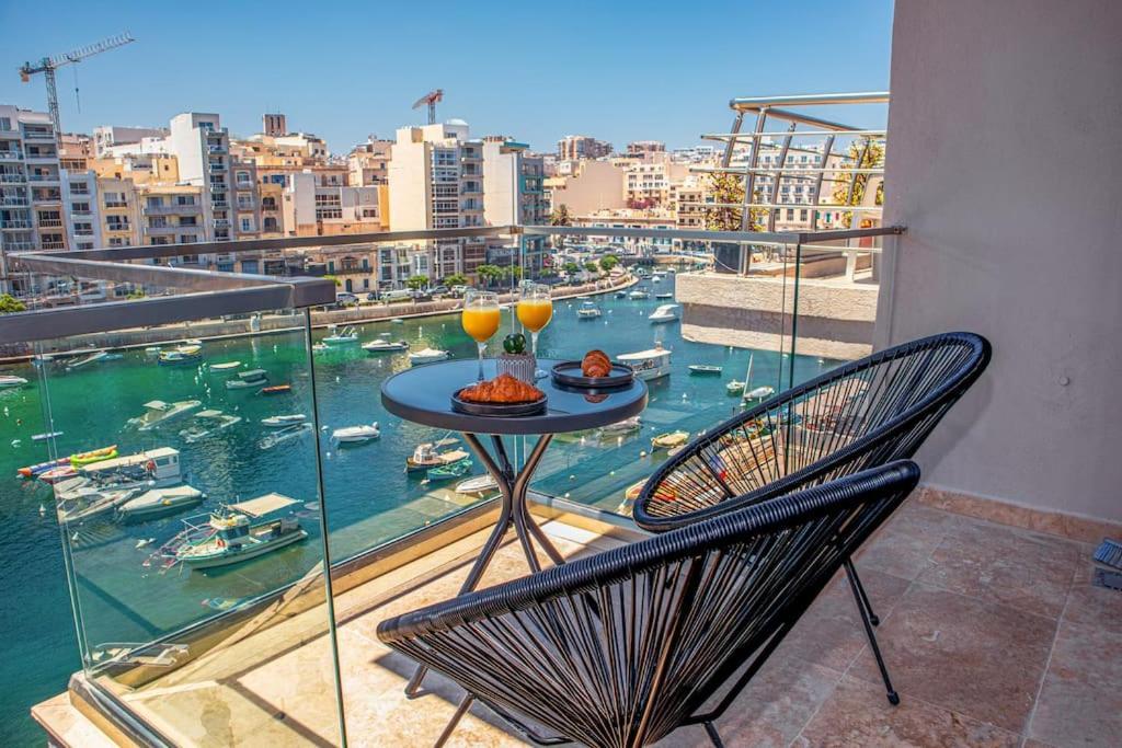 Stylish Seafront Spinola Apartment Saint Julian's Exterior photo
